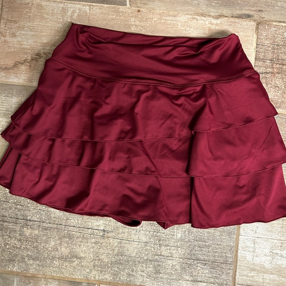 Altar'd State Dresses & Skirts - Altar’d State skort NWT Size Med Burgandy